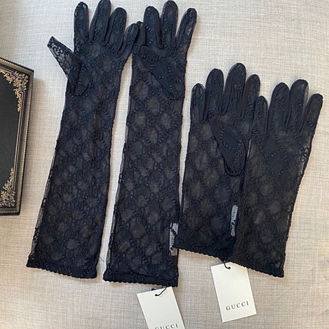 Caramel Cookie Gloves