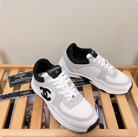 Dolce Vita Resort Sneakers