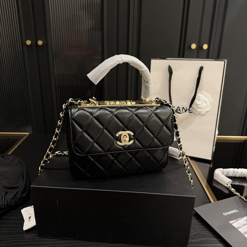 Honeymoon Beach Resort Purse