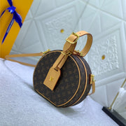 Kanthaya Beach Resort Purse