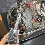 Hobyo Beach Resort Purse