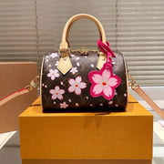 Nosy Komba Beach Resort Purse