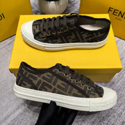Kotu Beach Resort Sneakers