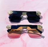 The Monoah Resort Sunnies